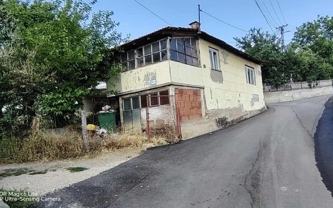 Na prodaju kuca u naselju Radin do